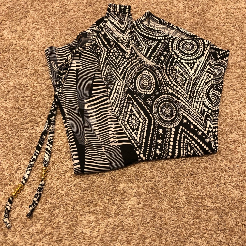 Robert Louis Geometric Pattern Sleeveless Blouse Tunic - Picture 3 of 6